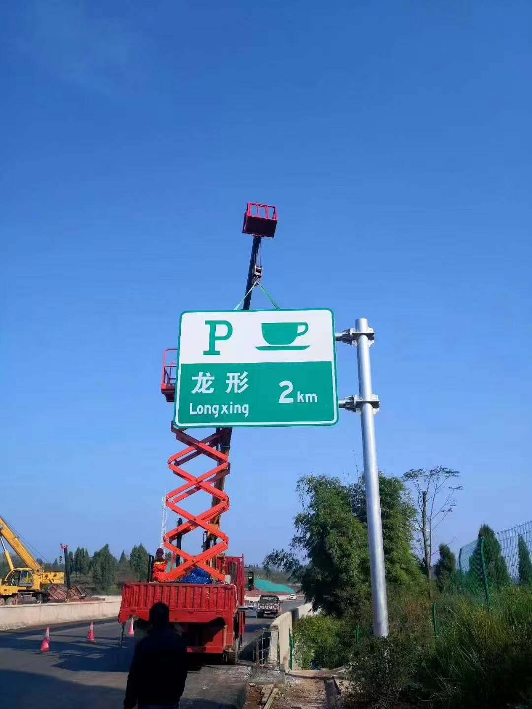 泉州市交通标志杆指路牌 - 哪里好